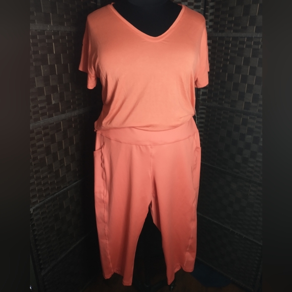 Ideology Pants - 2 Piece Set XXL NWT Guava Flow Tee & Crop Pants